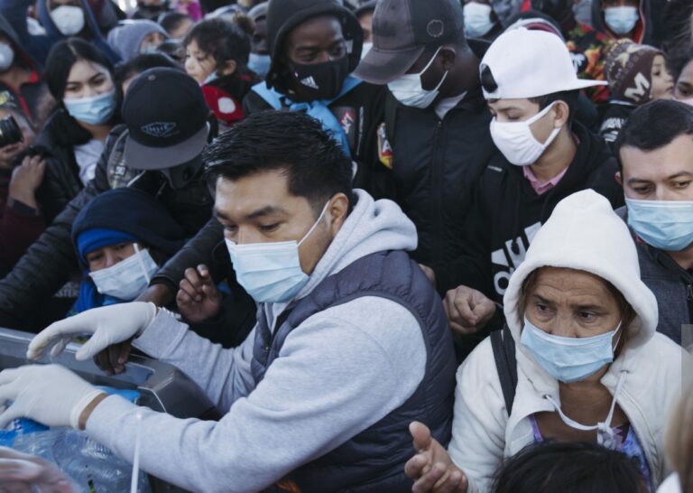 Gobierno de Tijuana se deslinda de migrantes manifestantes en campamento del “Chaparral”