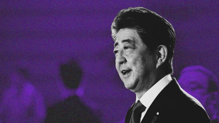 Fallece el ex primer ministro japonés Shinzo Abe tras el atentado