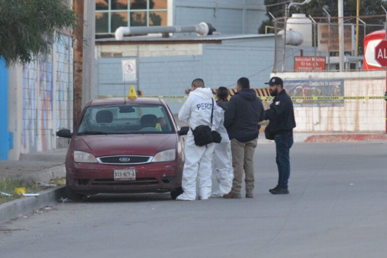 Acribillan a conductor de auto afuera de la Fiscalía del Alamar